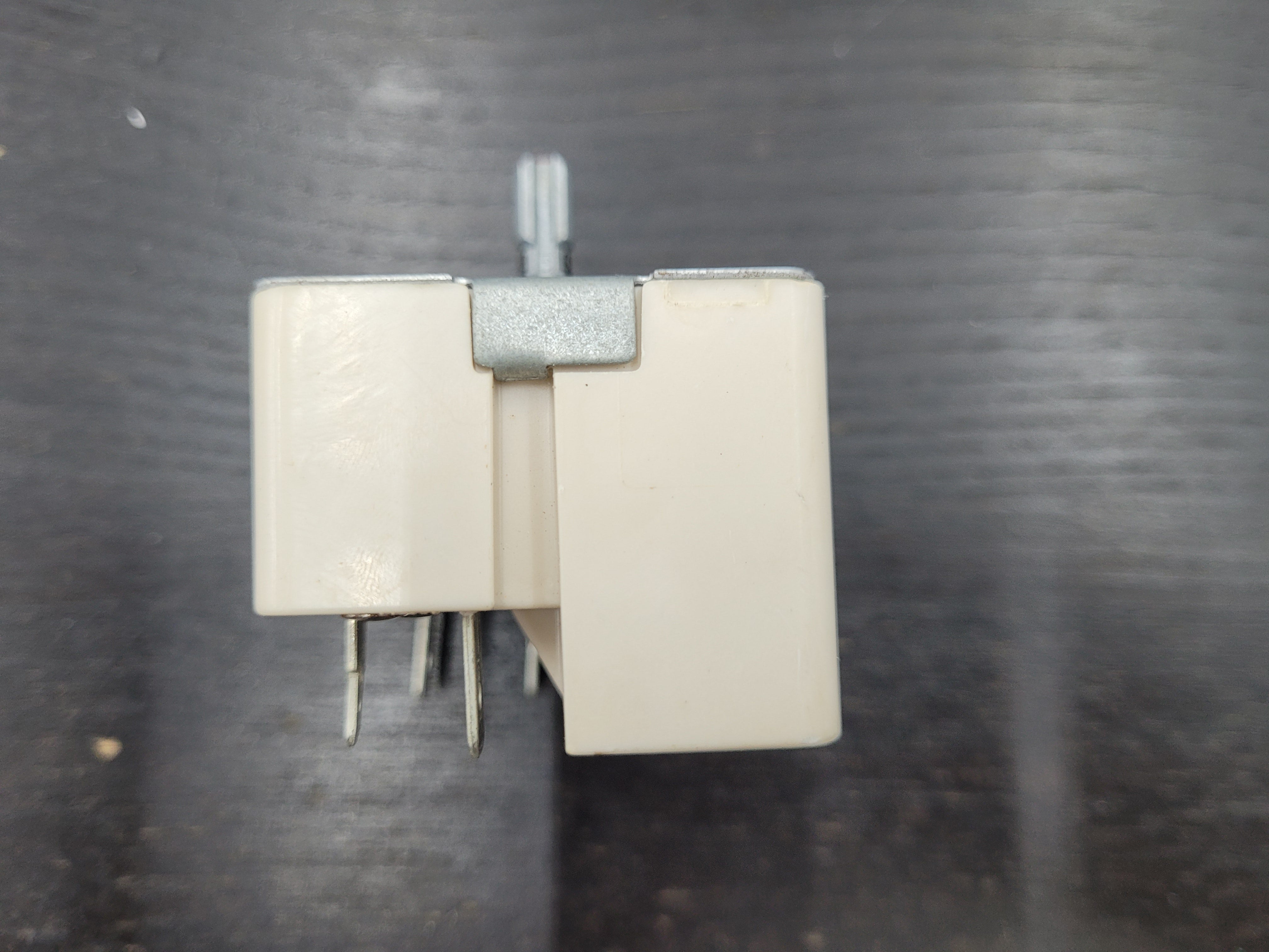 GE Range Surface Element Control Switch WB24T10145 GE Range Surface Element Control Switch WB24T10145